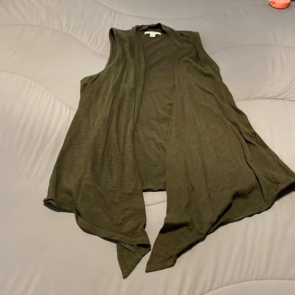 Women’s Sleeveless Top